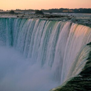 Niagara Falls Getaway Hotel and Attractions Review